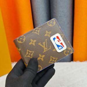 Top-tier Actual Photos Own Background