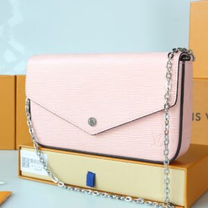 # Prom-only discount.  this stylish and practical Pochette Felicie wallet exudes ultimate feminine charm. It features a pair of detachable pockets, making it a fashionable choice for carrying and organizing personal essentials. Size 21X21X3CM.
